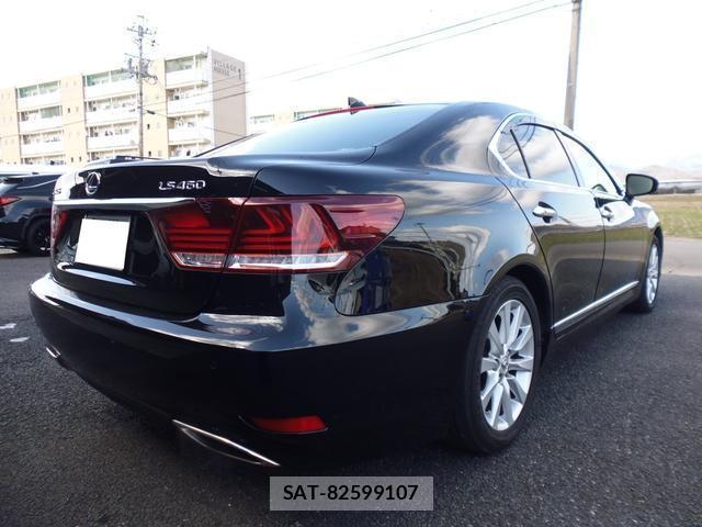 Lexus LS 2017 8361081-8