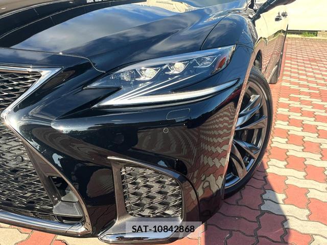 Lexus LS 2020-06 8361570-11
