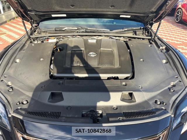 Lexus LS 2020-06 8361570-17