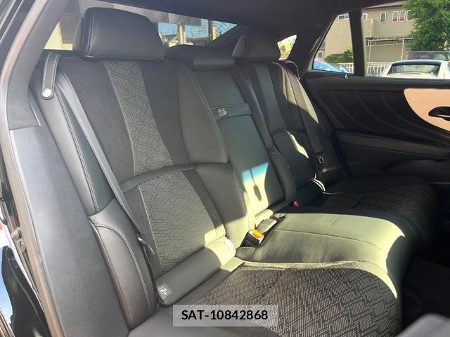 Lexus LS 2020-06 8361570-8