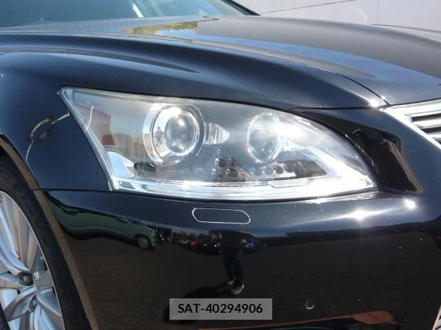 Lexus LS 2012-10 8362369-11