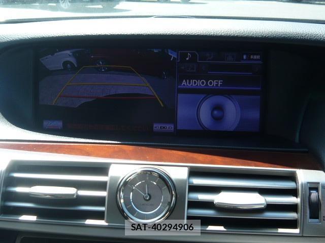 Lexus LS 2012-10 8362369-4