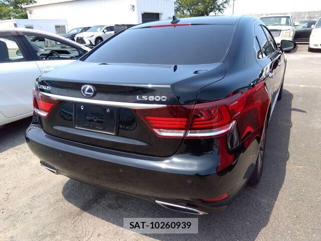 Lexus LS 2013-08 8363295-4