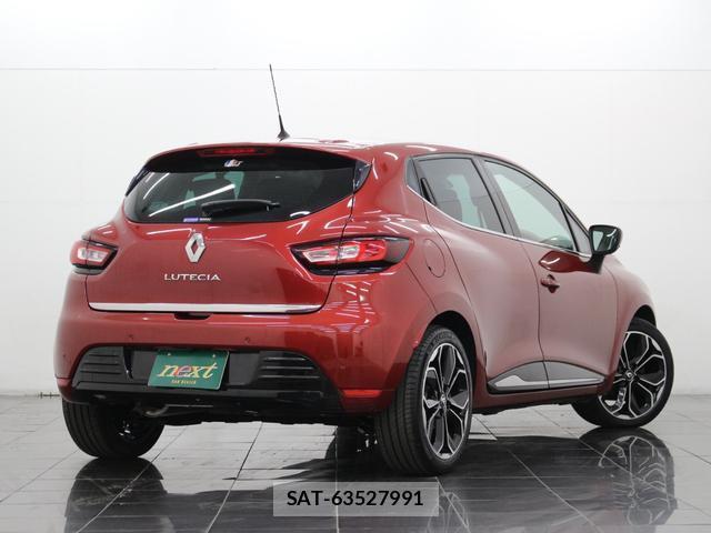 Renault LUTECIA 2018-08 8362818-1