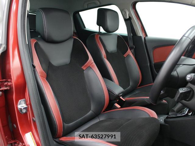 Renault LUTECIA 2018-08 8362818-10
