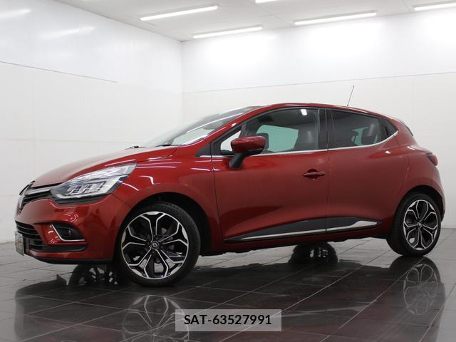 Renault LUTECIA 2018-08 8362818-17