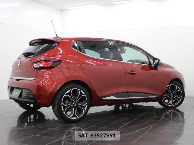 Renault LUTECIA 2018-08 8362818-18