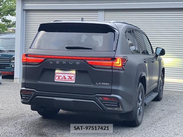 Lexus LX 2022-01 8360948-1
