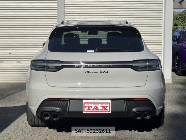 Porsche MACAN 2023-09 8360940-19