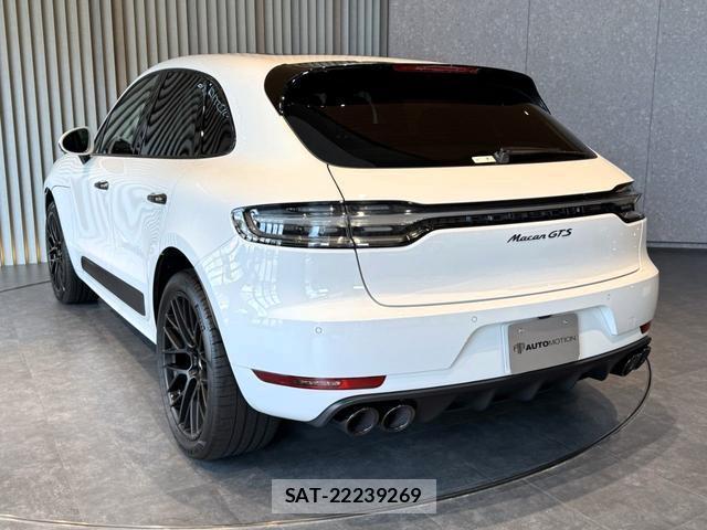 Porsche MACAN 2020-11 8361656-10