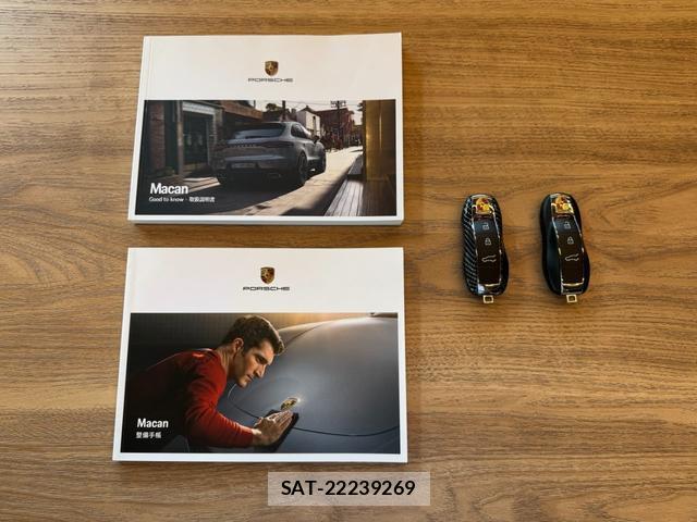 Porsche MACAN 2020-11 8361656-14