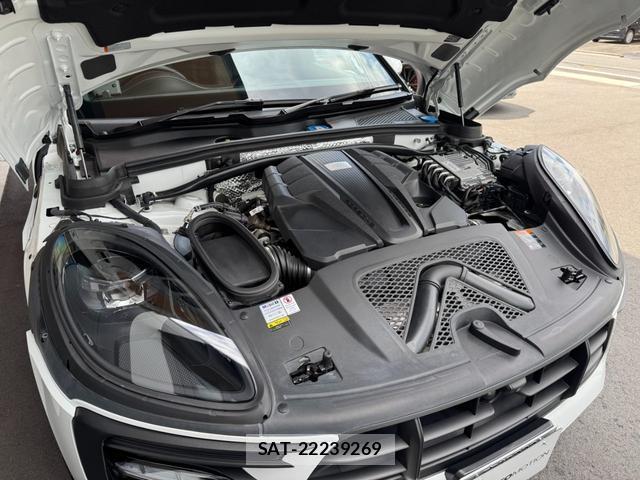 Porsche MACAN 2020-11 8361656-15