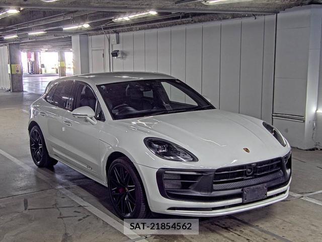 Porsche MACAN 2022-03 8362088-0