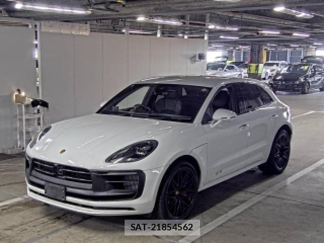 Porsche MACAN 2022-03 8362088-3