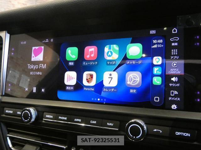 Porsche MACAN 2020-06 8363813-11