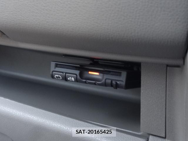 Nissan MARCH 2017-09 8362645-7