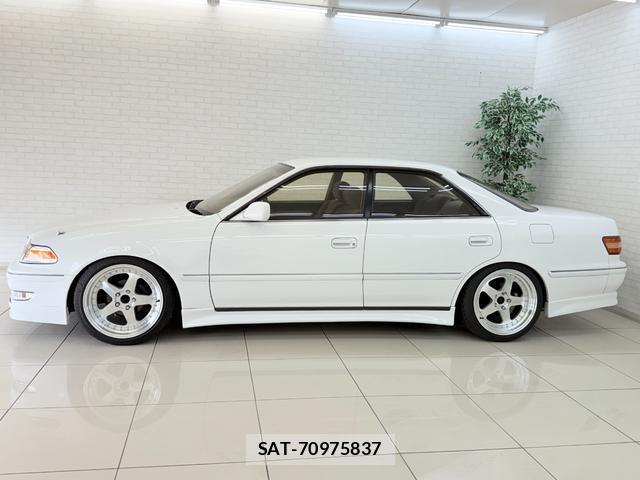 Toyota MARK II 1997-06 8362937-14