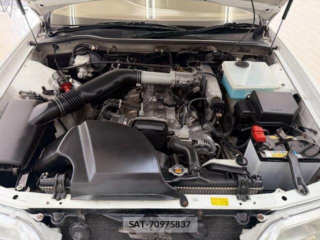 Toyota MARK II 1997-06 8362937-16