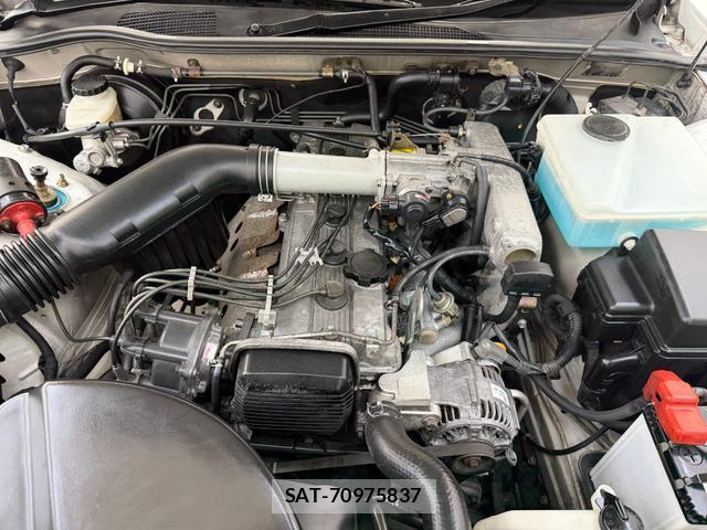 Toyota MARK II 1997-06 8362937-17