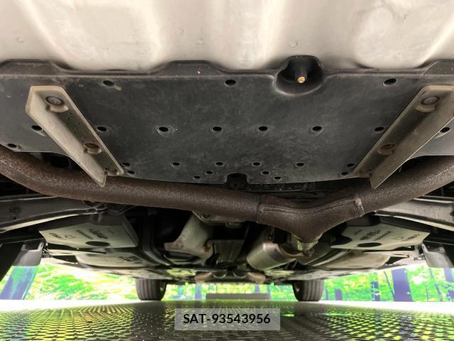 Toyota MARK X 2013-01 8361511-19