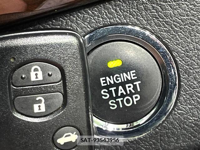Toyota MARK X 2013-01 8361511-5