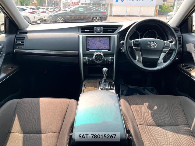 Toyota MARK X 2016-09 8361565-1