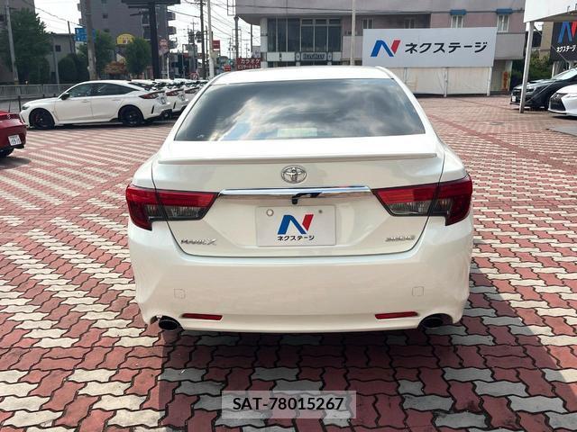 Toyota MARK X 2016-09 8361565-14