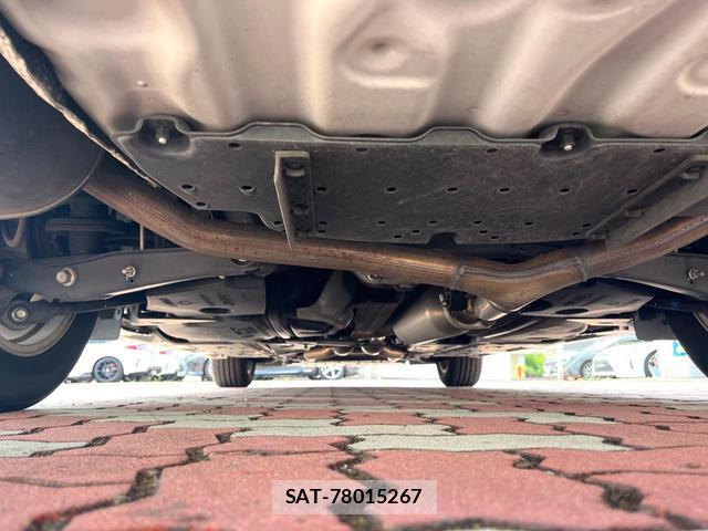 Toyota MARK X 2016-09 8361565-18