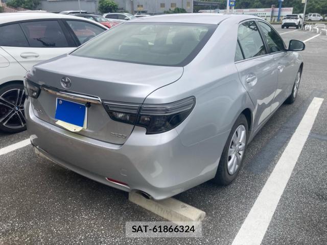 Toyota MARK X 2017-02 8361770-12