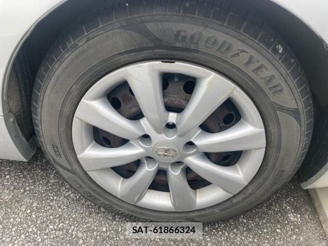 Toyota MARK X 2017-02 8361770-8
