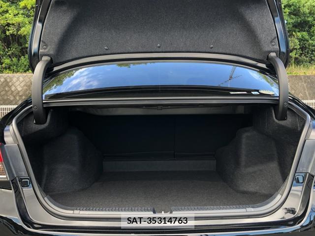 Toyota MARK X 2015-04 8362455-11