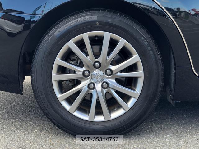Toyota MARK X 2015-04 8362455-16