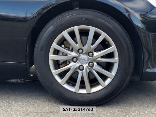 Toyota MARK X 2015-04 8362455-17