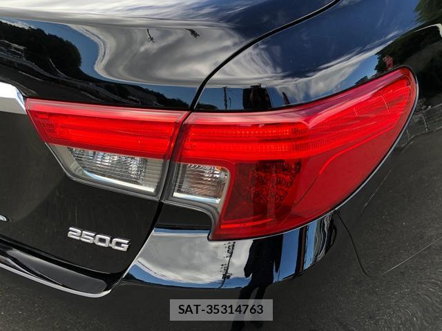 Toyota MARK X 2015-04 8362455-18