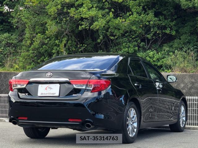 Toyota MARK X 2015-04 8362455-3