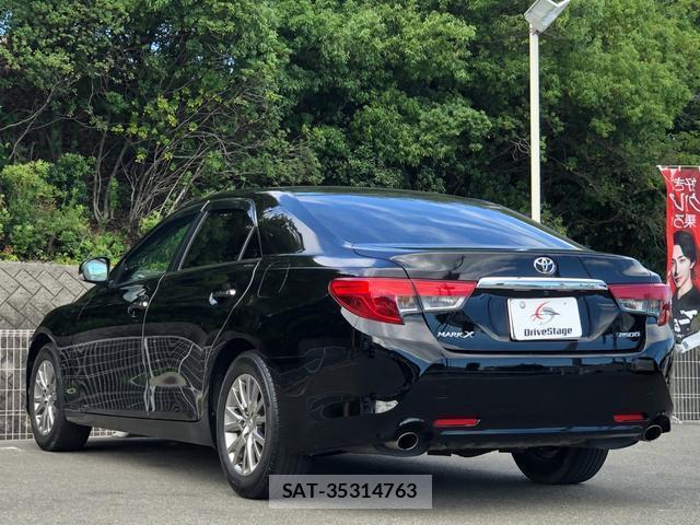 Toyota MARK X 2015-04 8362455-4