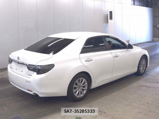 Toyota MARK X 2017-08 8363447-4