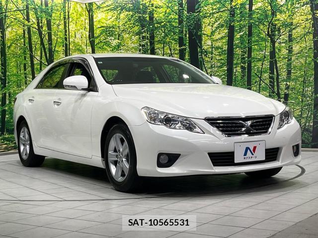 Toyota MARK X 2012-04 8363473-15