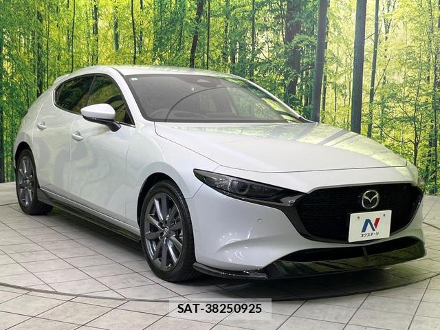 Mazda MAZDA3 2023-08 8360547-15