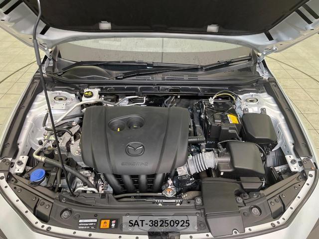 Mazda MAZDA3 2023-08 8360547-17