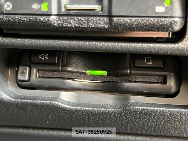Mazda MAZDA3 2023-08 8360547-6