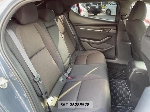 Mazda MAZDA3 2020-08 8360595-11