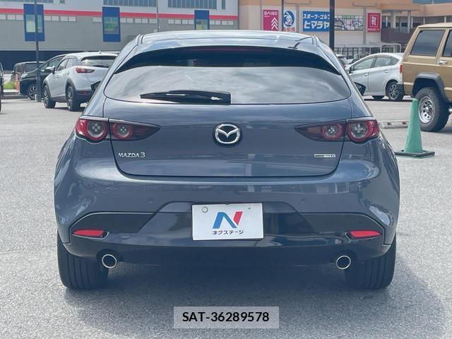 Mazda MAZDA3 2020-08 8360595-16