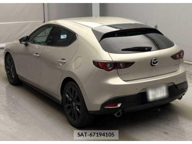 Mazda MAZDA3 2022-02 8361182-1