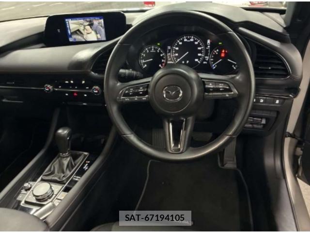 Mazda MAZDA3 2022-02 8361182-2