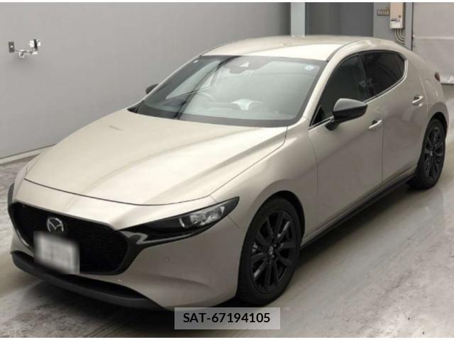 Mazda MAZDA3 2022-02 8361182-3