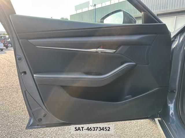 Mazda MAZDA3 2019-06 8362481-10
