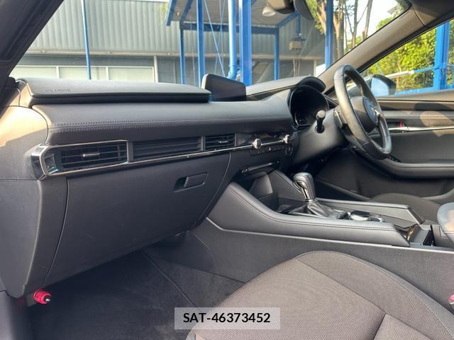 Mazda MAZDA3 2019-06 8362481-12