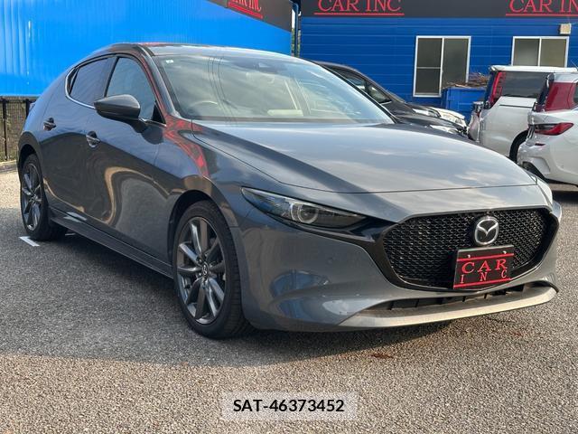 Mazda MAZDA3 2019-06 8362481-2