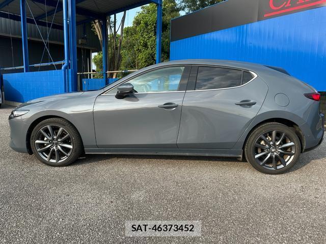 Mazda MAZDA3 2019-06 8362481-7